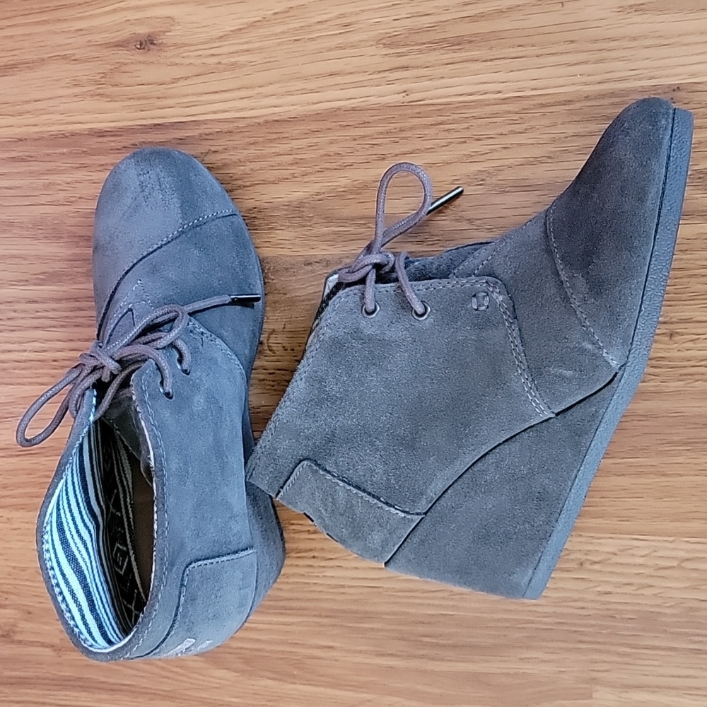 Toms Suede Wedge Shoe